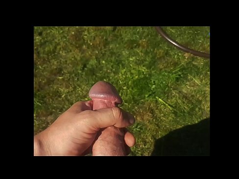 ❤️ Hot hottie si fa scopare la figa rosa e sborra con uno squirt in un giardino estivo ❌ Fottutaal it.masseffect1.ru ❌❤